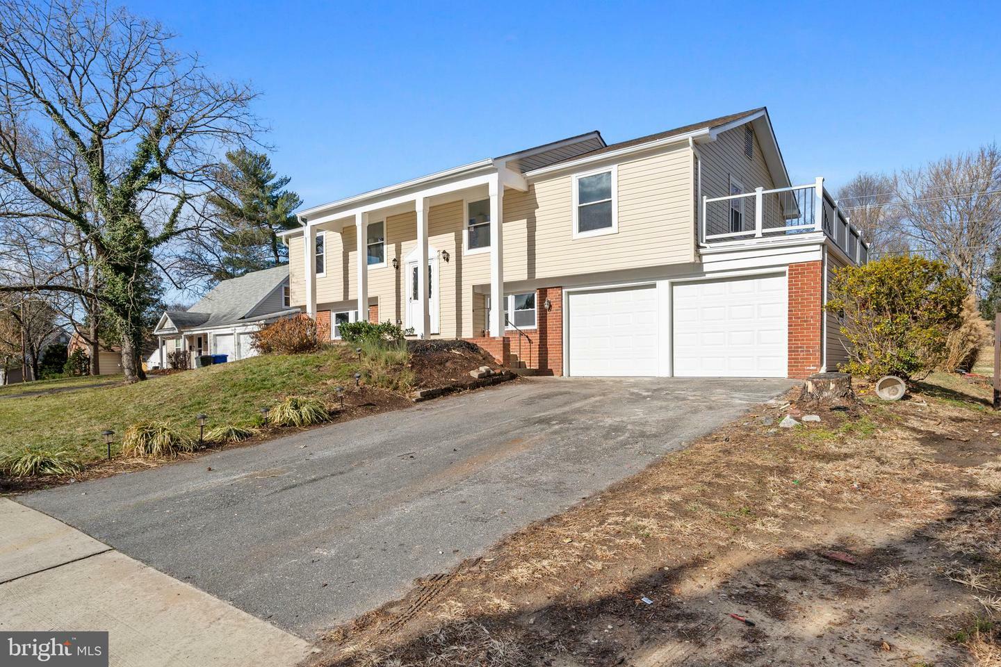 Property Photo:  16114 Pond Meadow Lane  MD 20716 