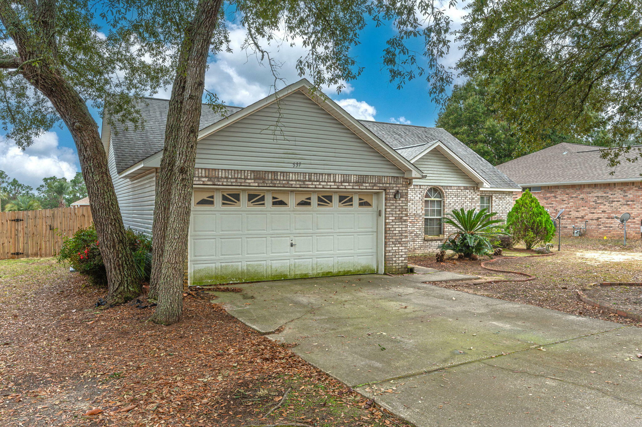 Property Photo:  537 Risen Star Drive  FL 32539 