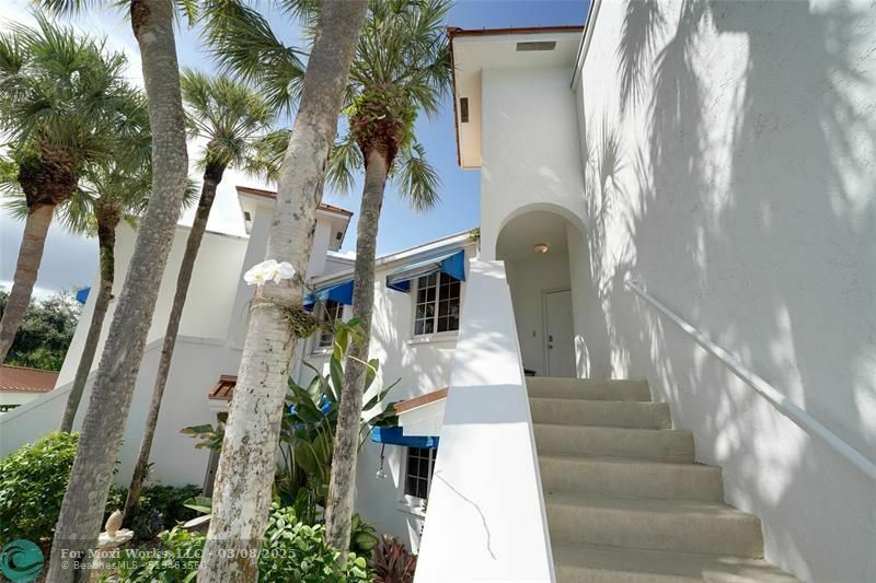 Property Photo:  4130 W Palm Aire Drive 302D  FL 33069 