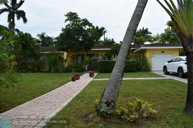 Property Photo:  1036 Jefferson St  FL 33019 