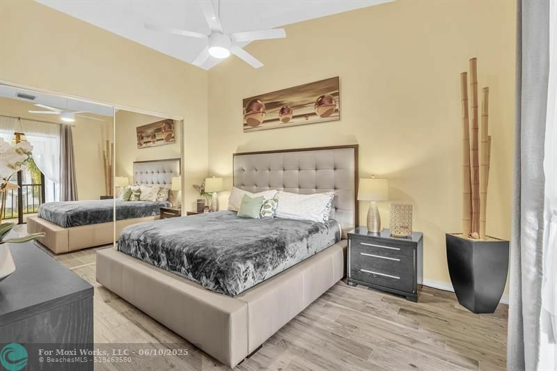 Property Photo: 5395 Firenze Dr O FL 33437