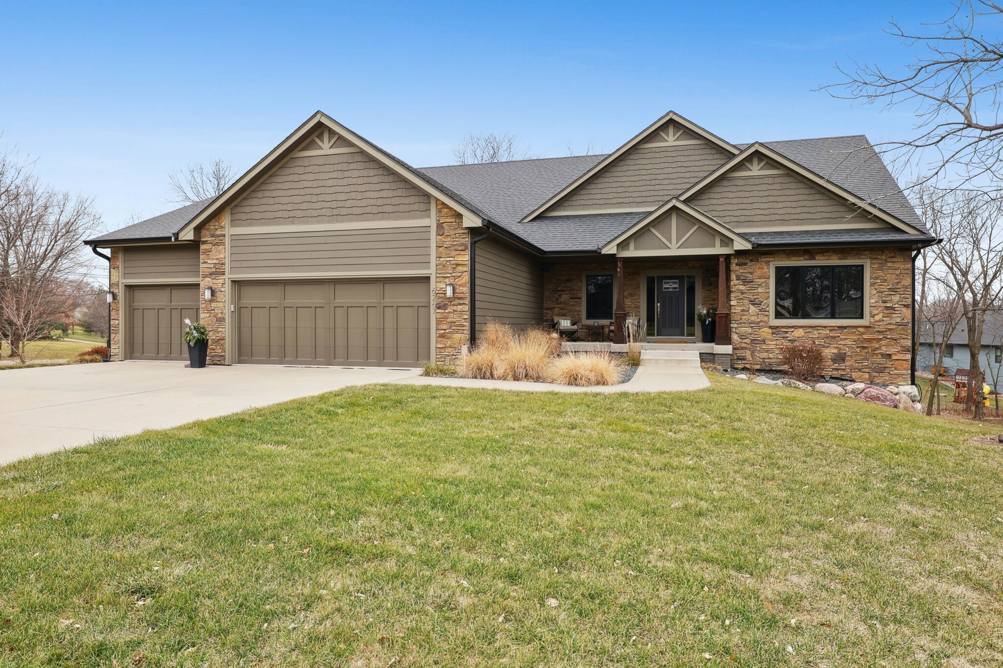 Property Photo:  6267 Enclave Circle  IA 50131 