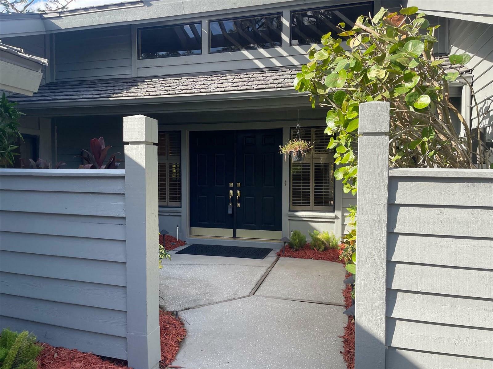Property Photo: 5357 Cobblestone Court FL 33543