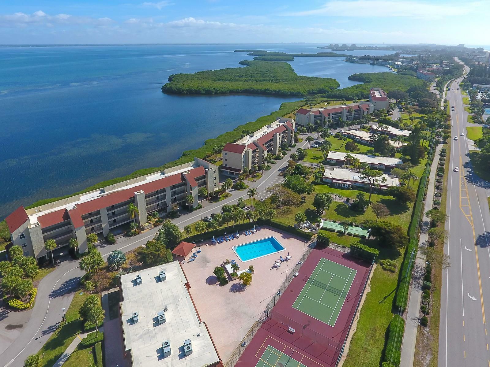 Property Photo:  4800 Gulf Of Mexico Drive Ph 3  FL 34228 