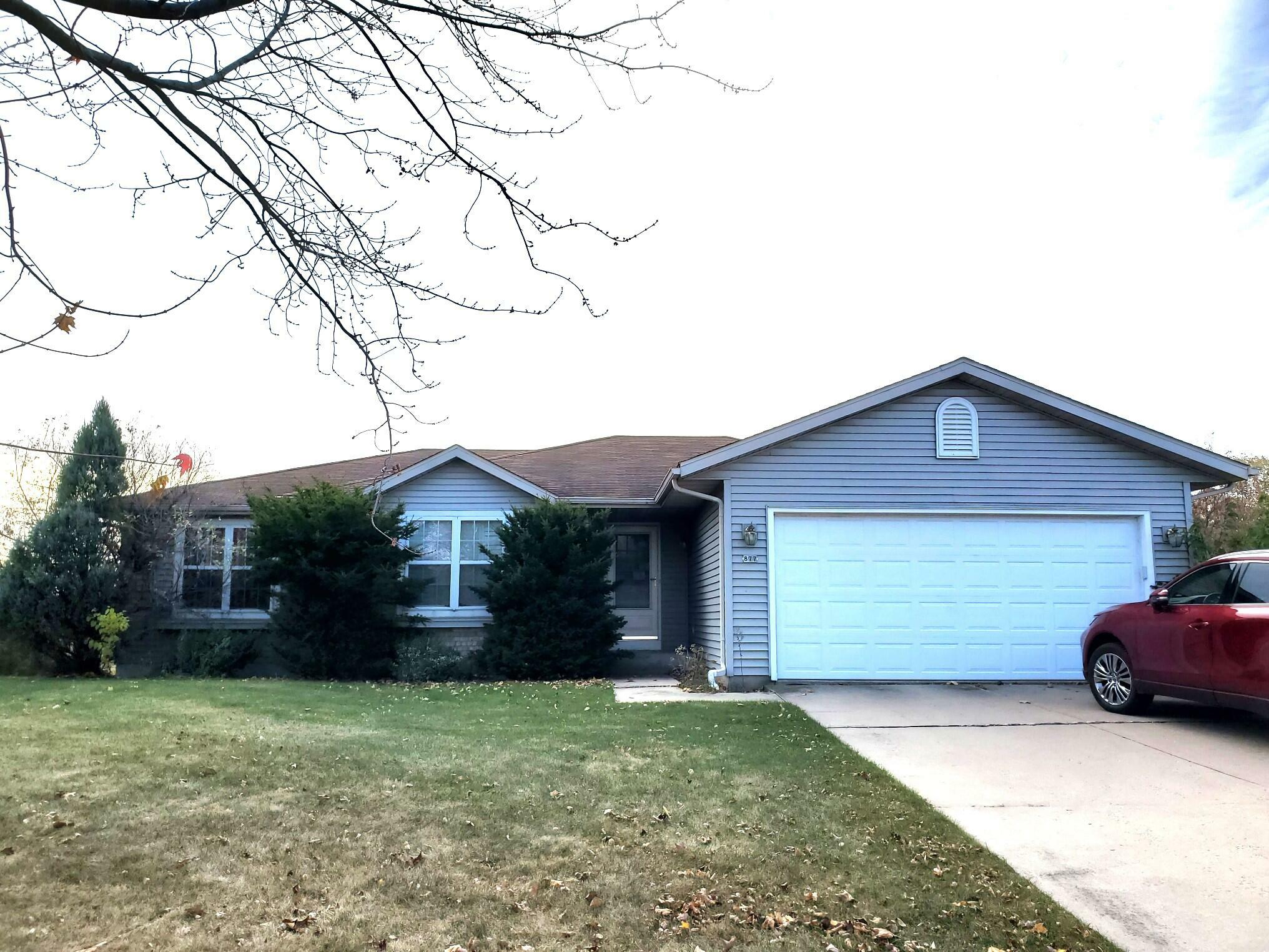 Property Photo:  877 Niagara Ln  WI 53074 