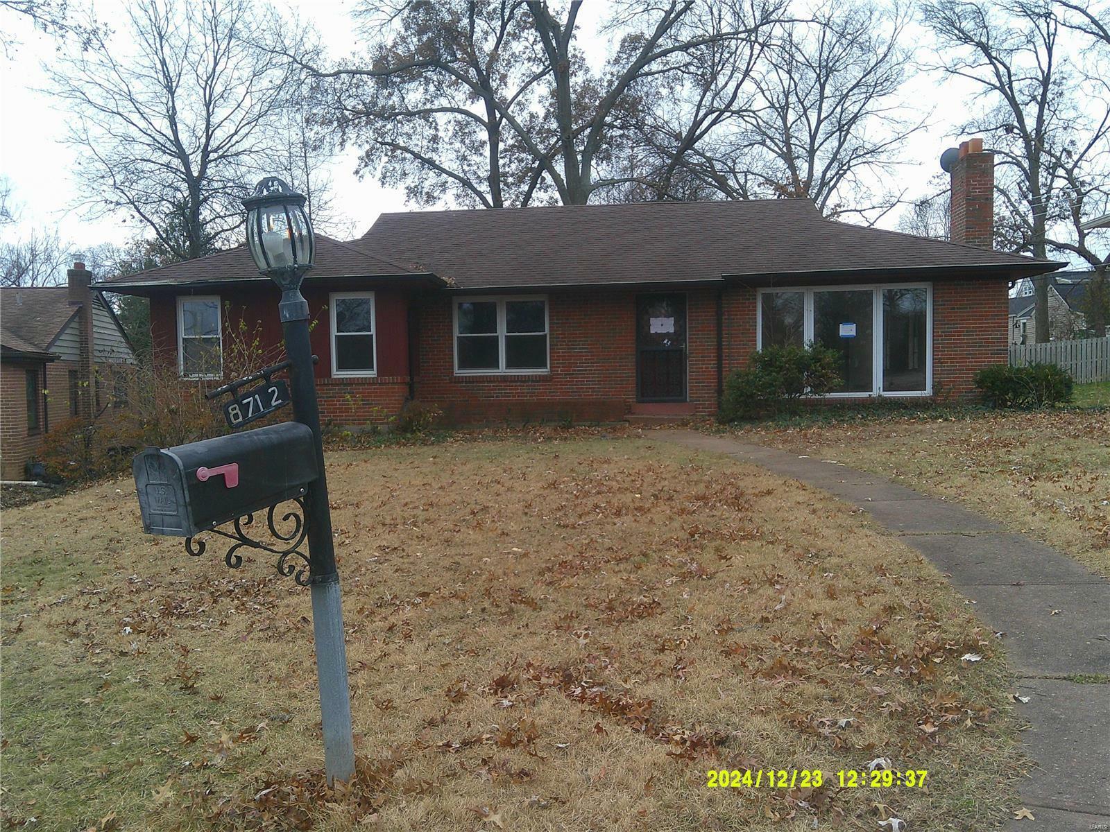 Property Photo:  8712 W Kingsbury Avenue  MO 63124 