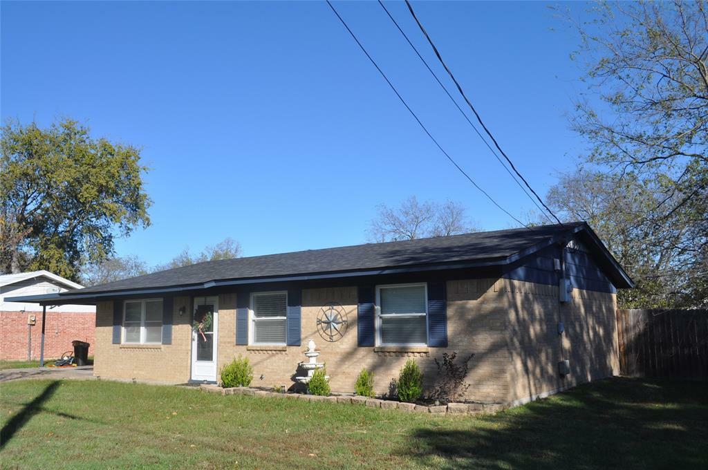 Property Photo:  1020 Davis Street S  TX 75482 