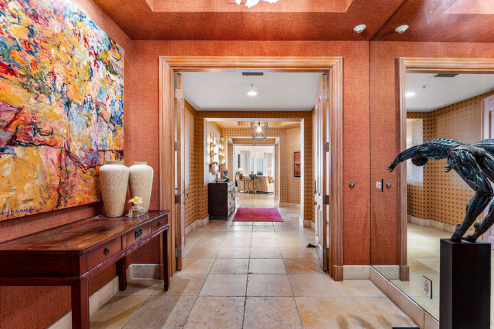 Property Photo:  622 N Flagler Drive 604  FL 33401 