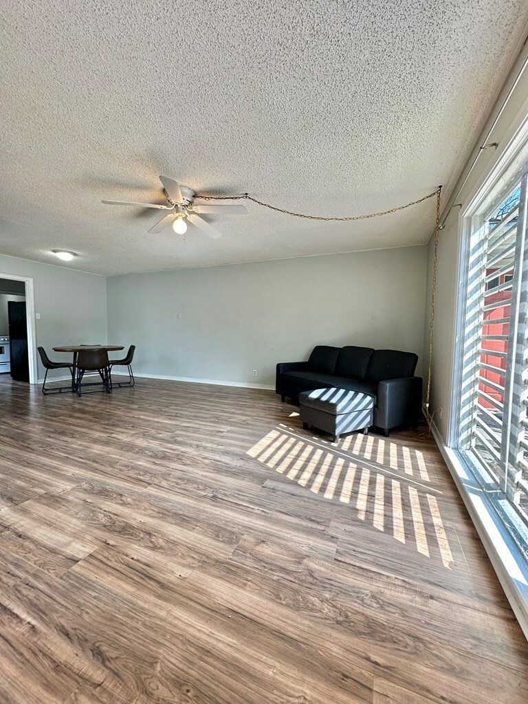 Property Photo:  310 S Van Buren St  TX 76903 