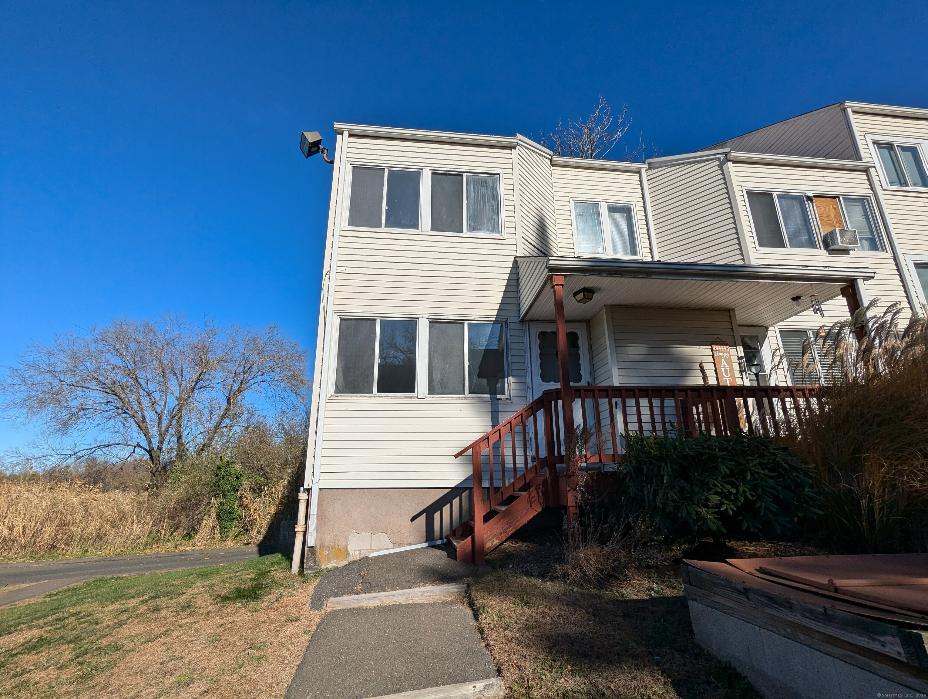 Property Photo:  986 Quinnipiac Avenue 1  CT 06513 