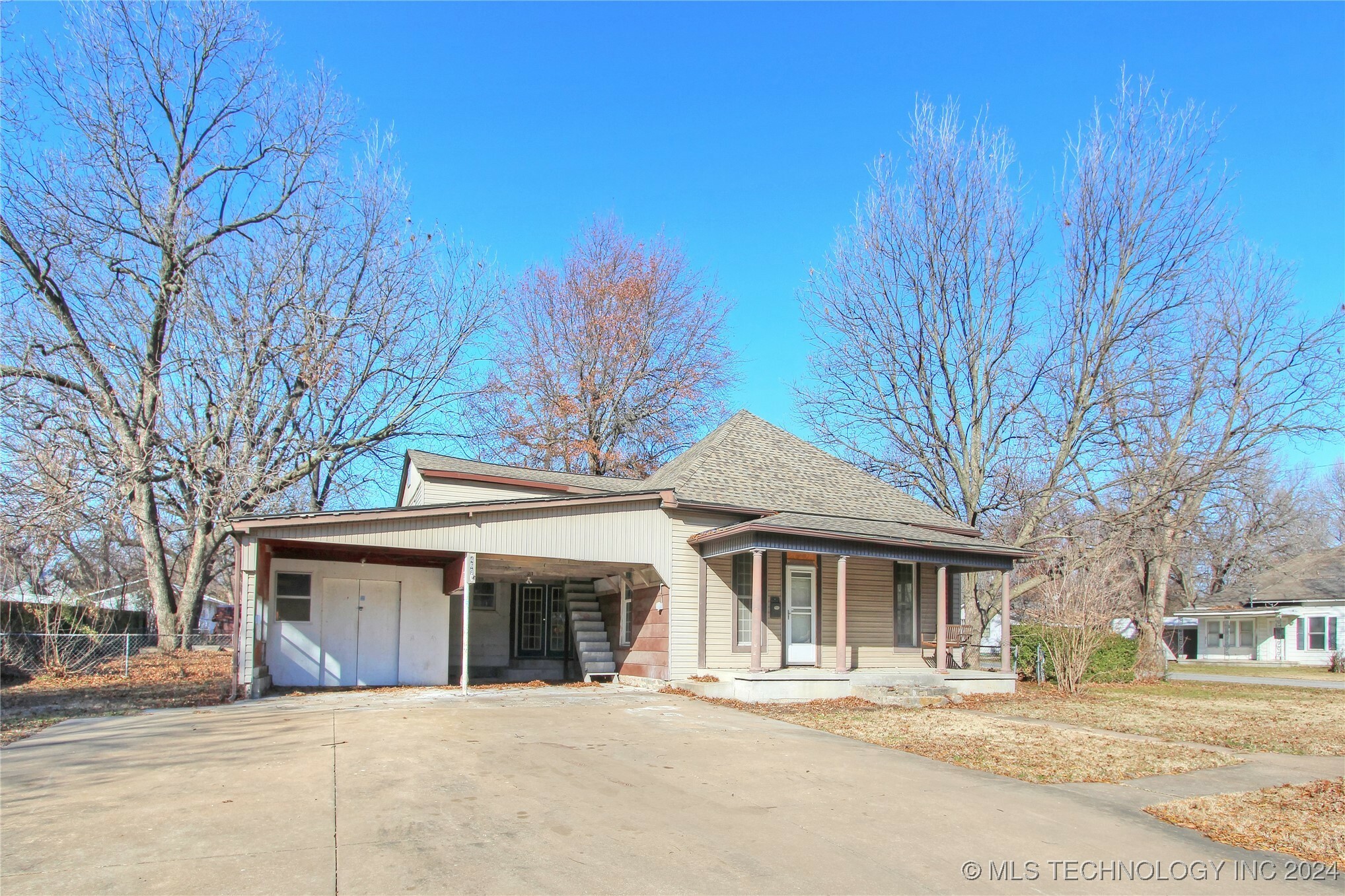 Property Photo:  469 N Miller Street  OK 74301 