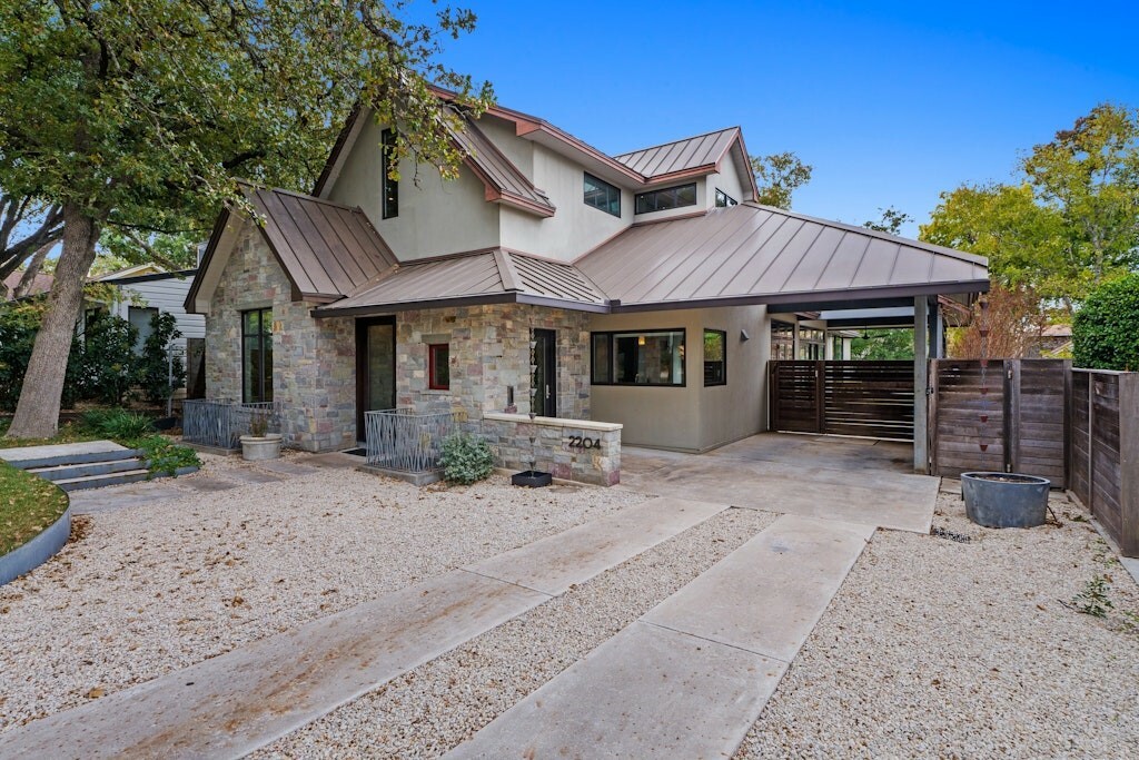 Property Photo: 2204 Meadowbrook Drive TX 78703
