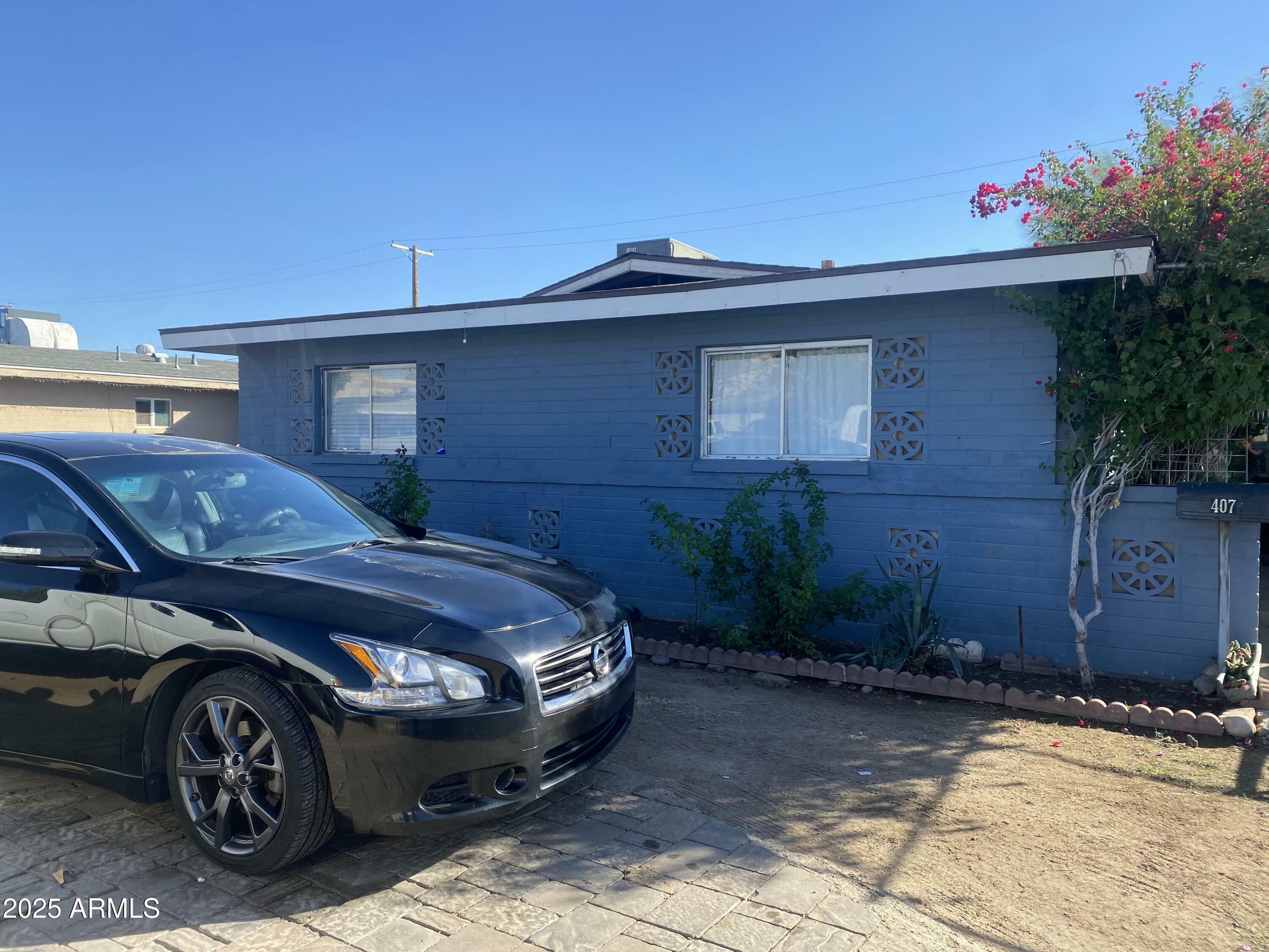 Property Photo:  407 E Franklin Avenue  AZ 85204 