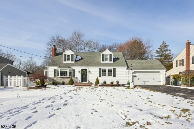 Property Photo: 33 Highfield Ln NJ 07009