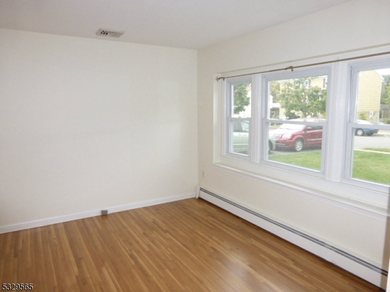 Property Photo:  29 Oxford Rd  NJ 07885 