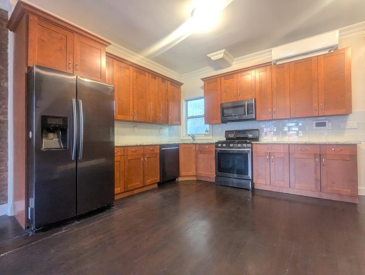 Property Photo:  37 Astor Pl 2  NJ 07304 