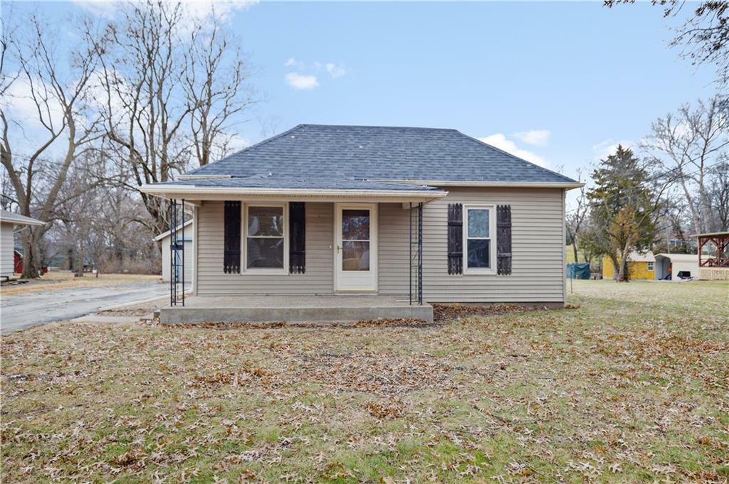 Property Photo:  1508 E 6th Street  MO 64683 