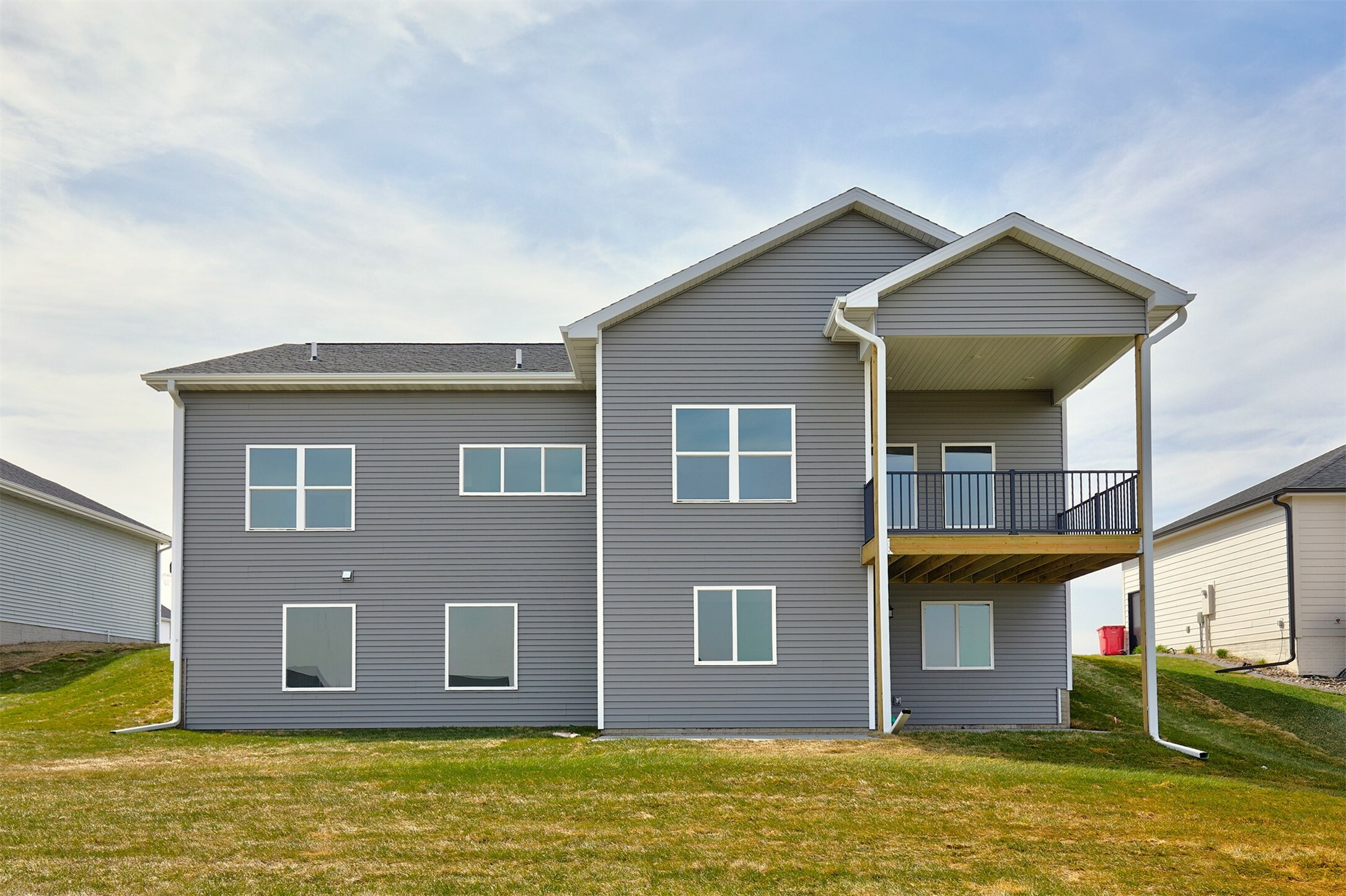 Property Photo: 528 W Centennial Drive IA 50124