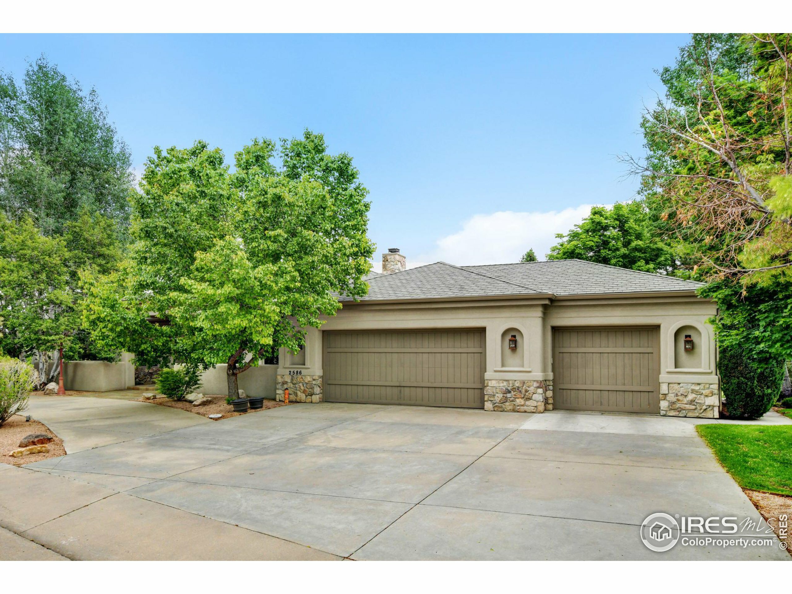 Property Photo:  2586 Eldorado Springs Dr  CO 80538 