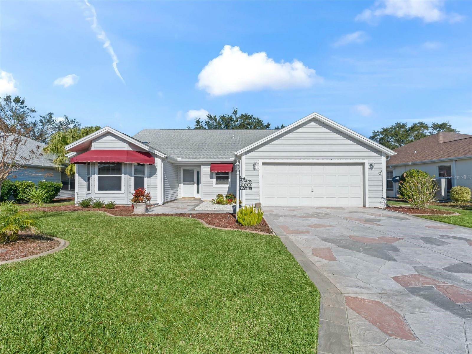 Property Photo: 2238 Margarita Drive FL 32159
