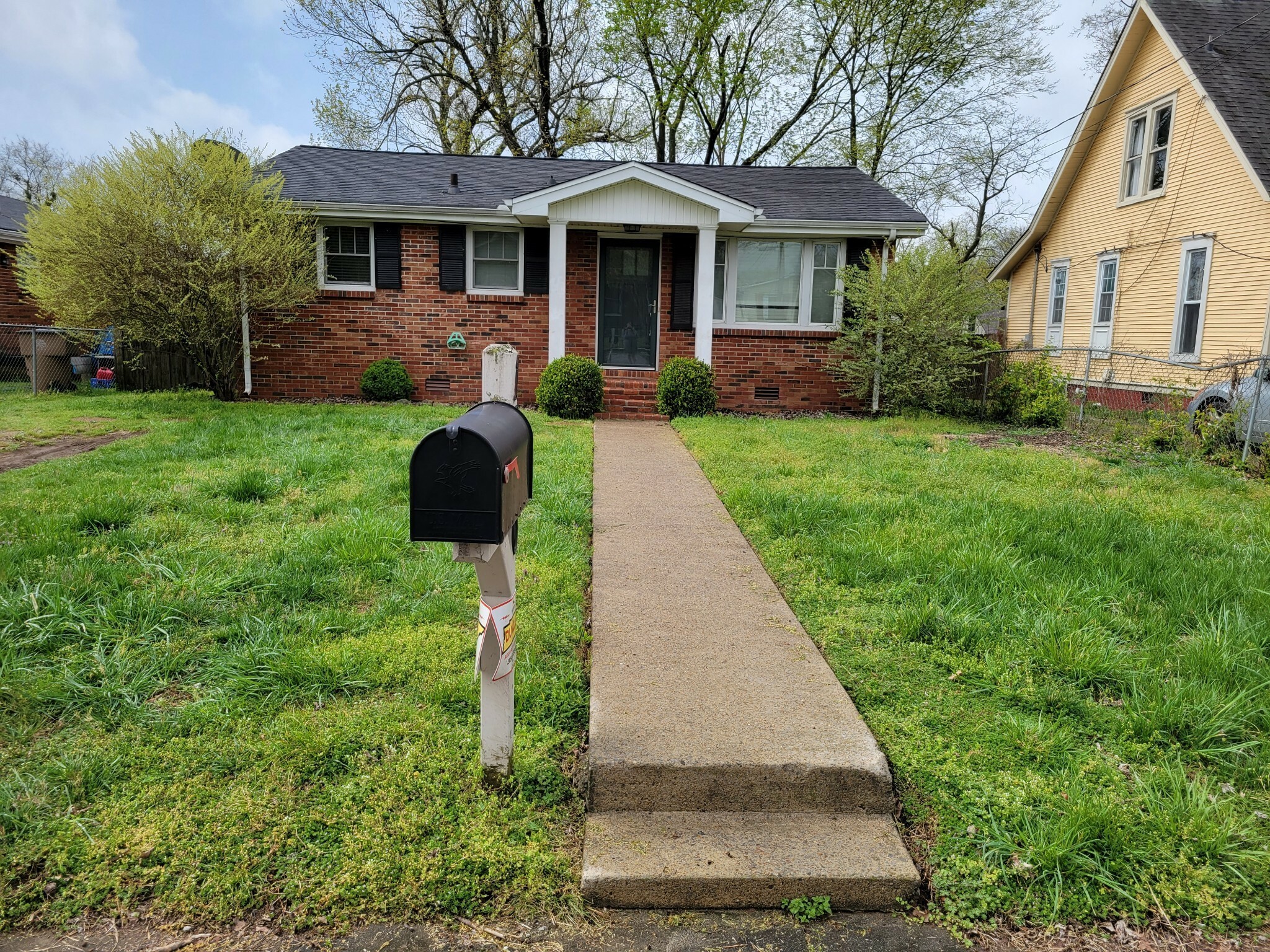 Property Photo:  1020 Delmas Ave  TN 37216 