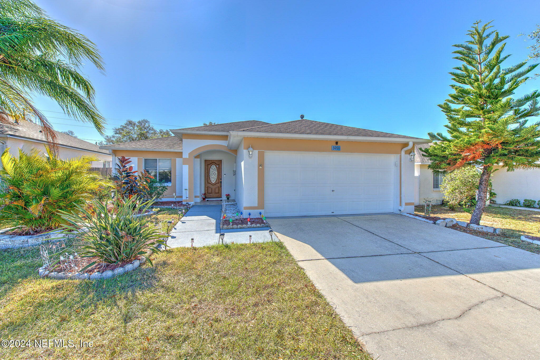 Property Photo:  3201 Pine Top Drive  FL 33594 