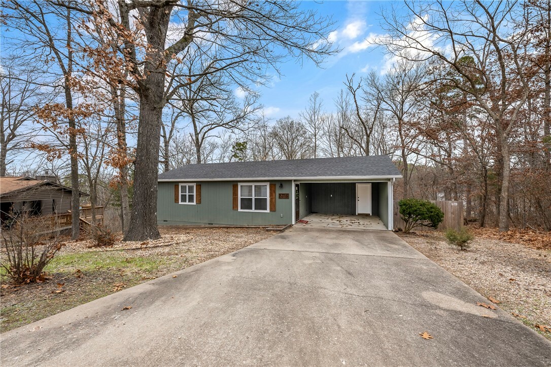 Property Photo:  6 Coverack Lane  AR 72714 