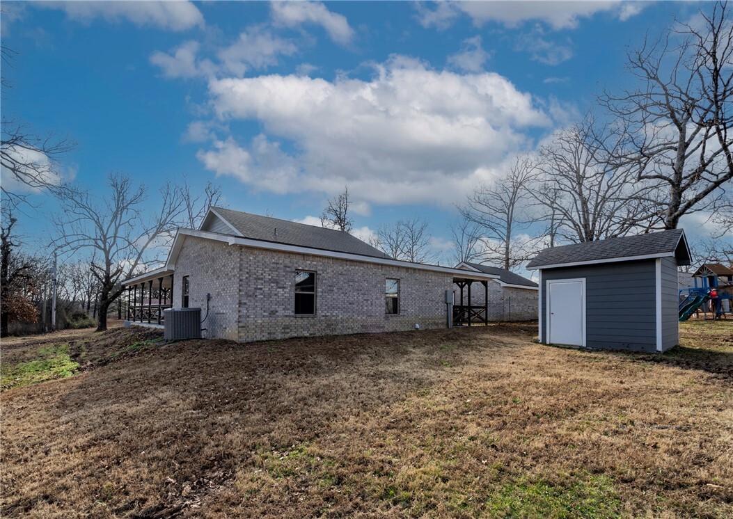 Property Photo:  472899 640 Road  OK 74964 