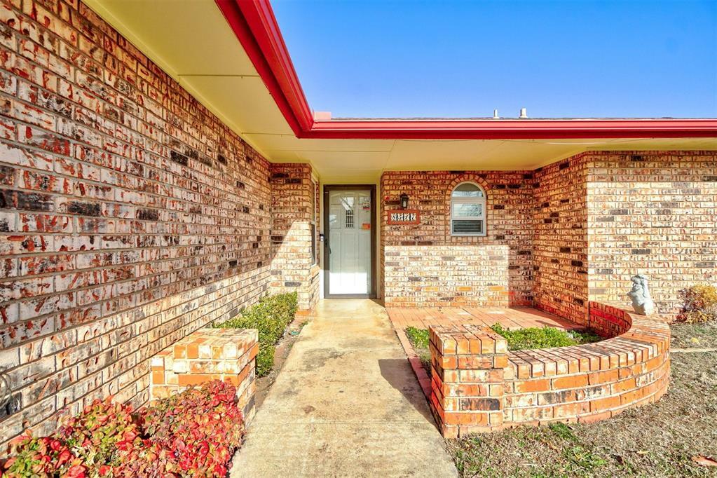 Property Photo:  8517 NW 89th Street  OK 73106 