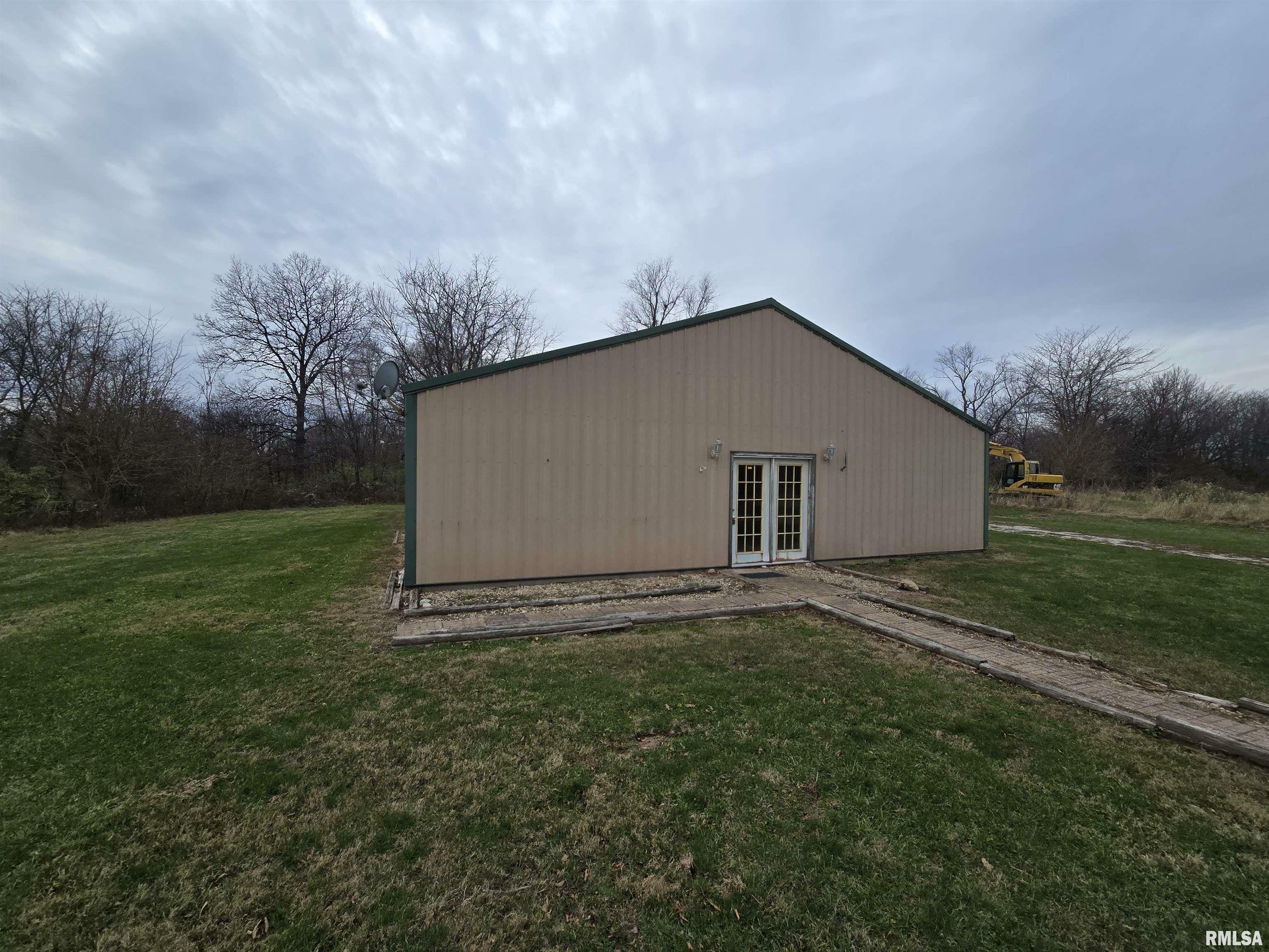 1331 E 2700 Avenue  Ramsey IL 62080 photo