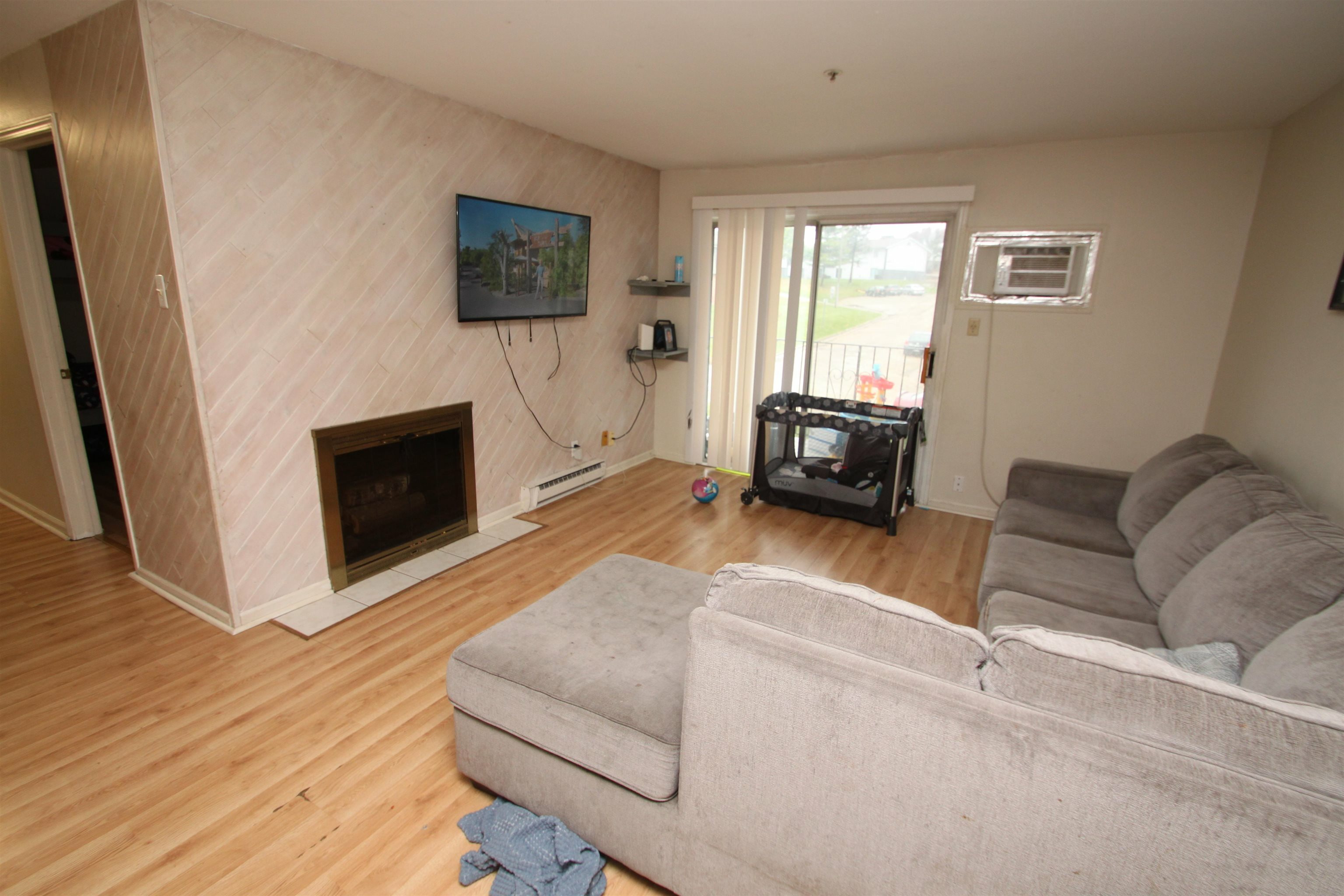 Property Photo:  3050 Jacqueline Drive Unit #5  IL 61109 