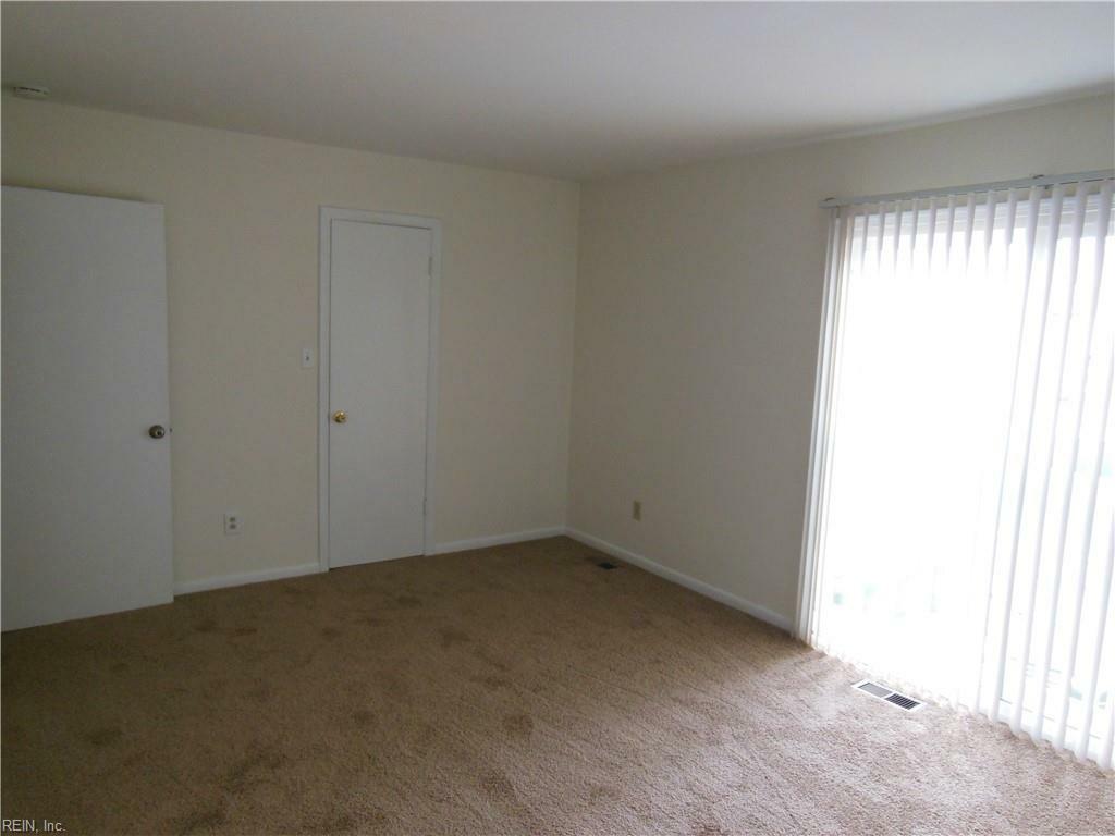 Property Photo:  614 Charles Court  VA 23462 