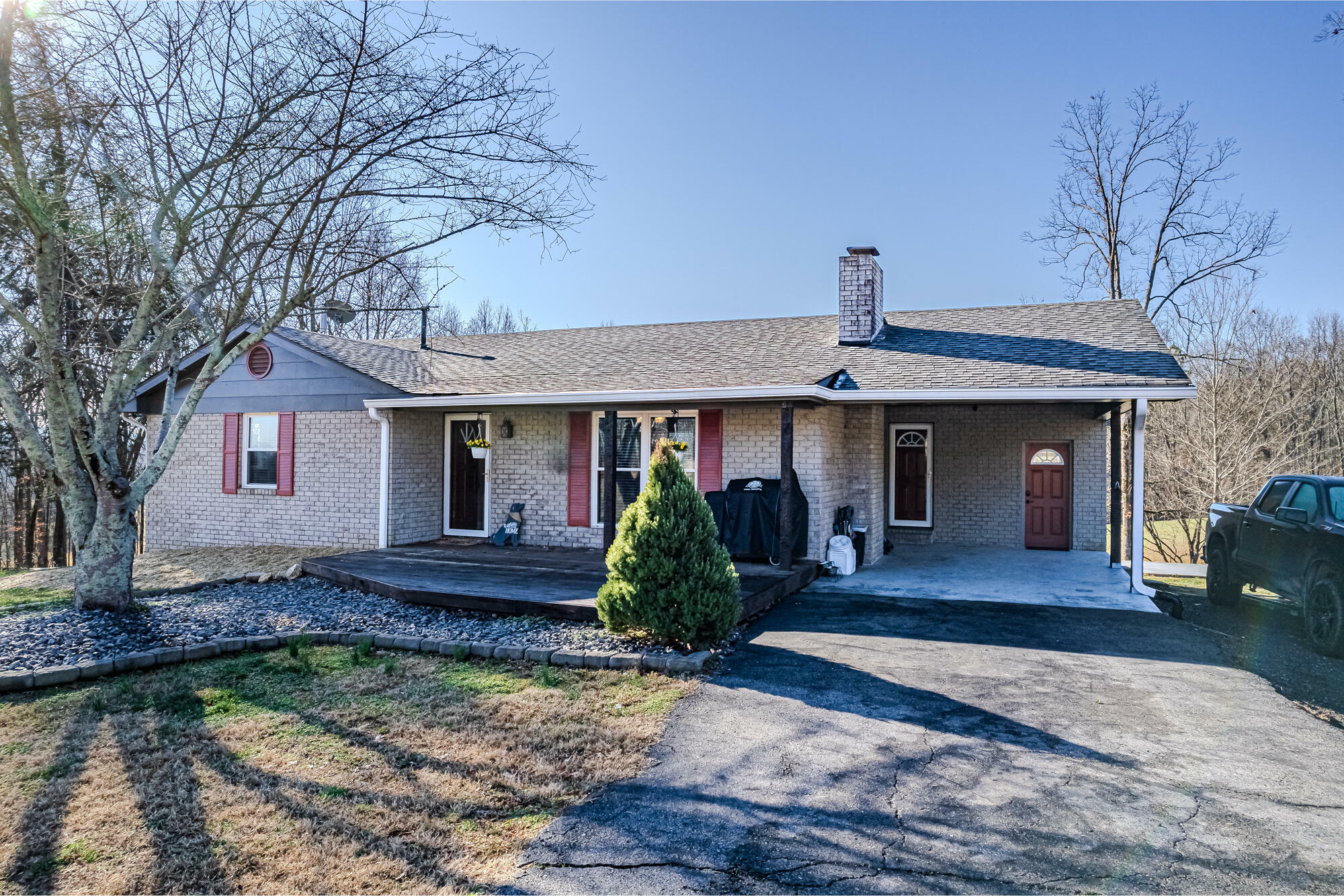 Property Photo:  458 County Road 616  TN 37303 