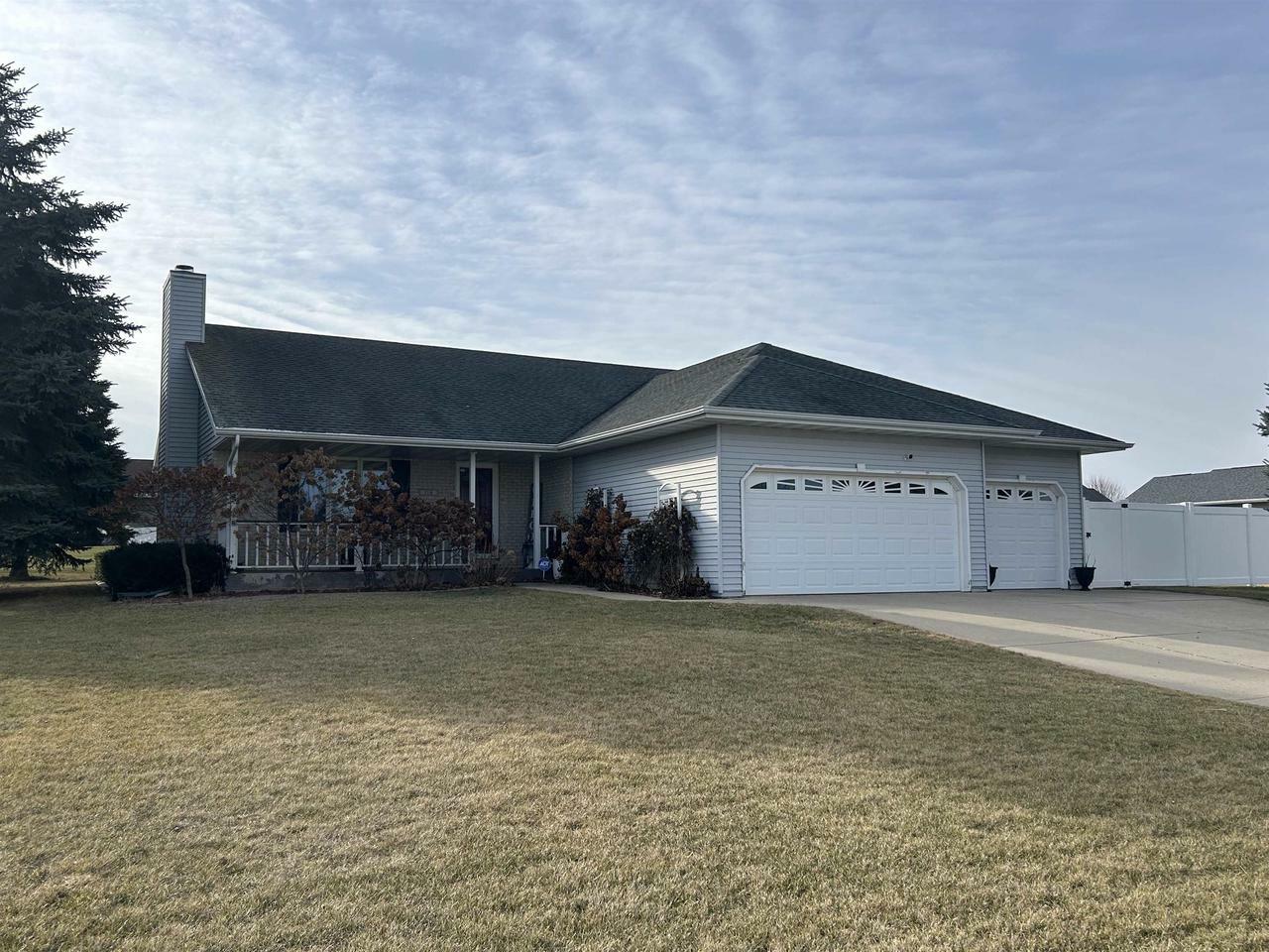 Property Photo:  116 Ridge Creek Drive  WI 53548 