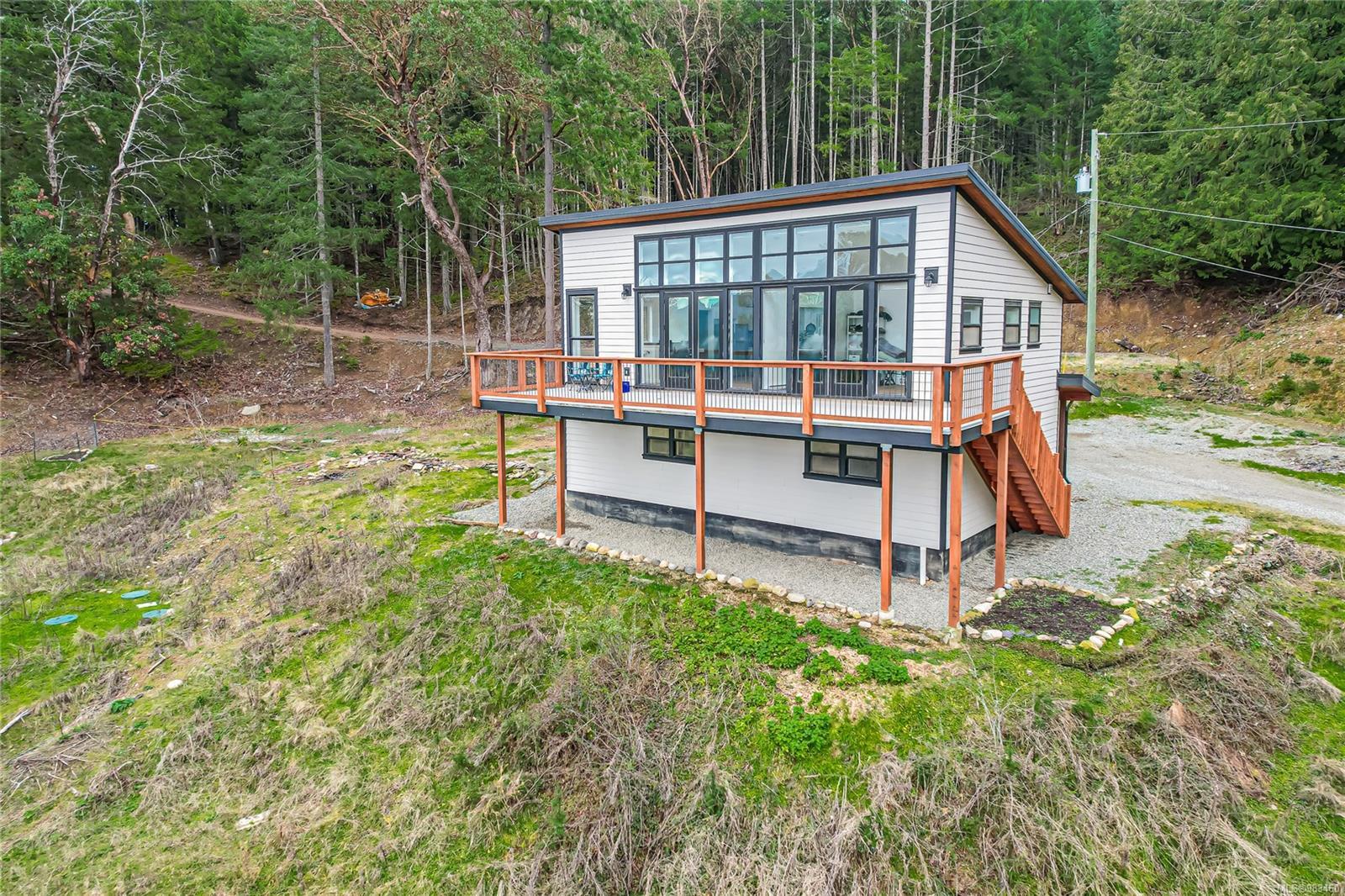 Property Photo: 879 Rainbow Rd BC V8K 2M8