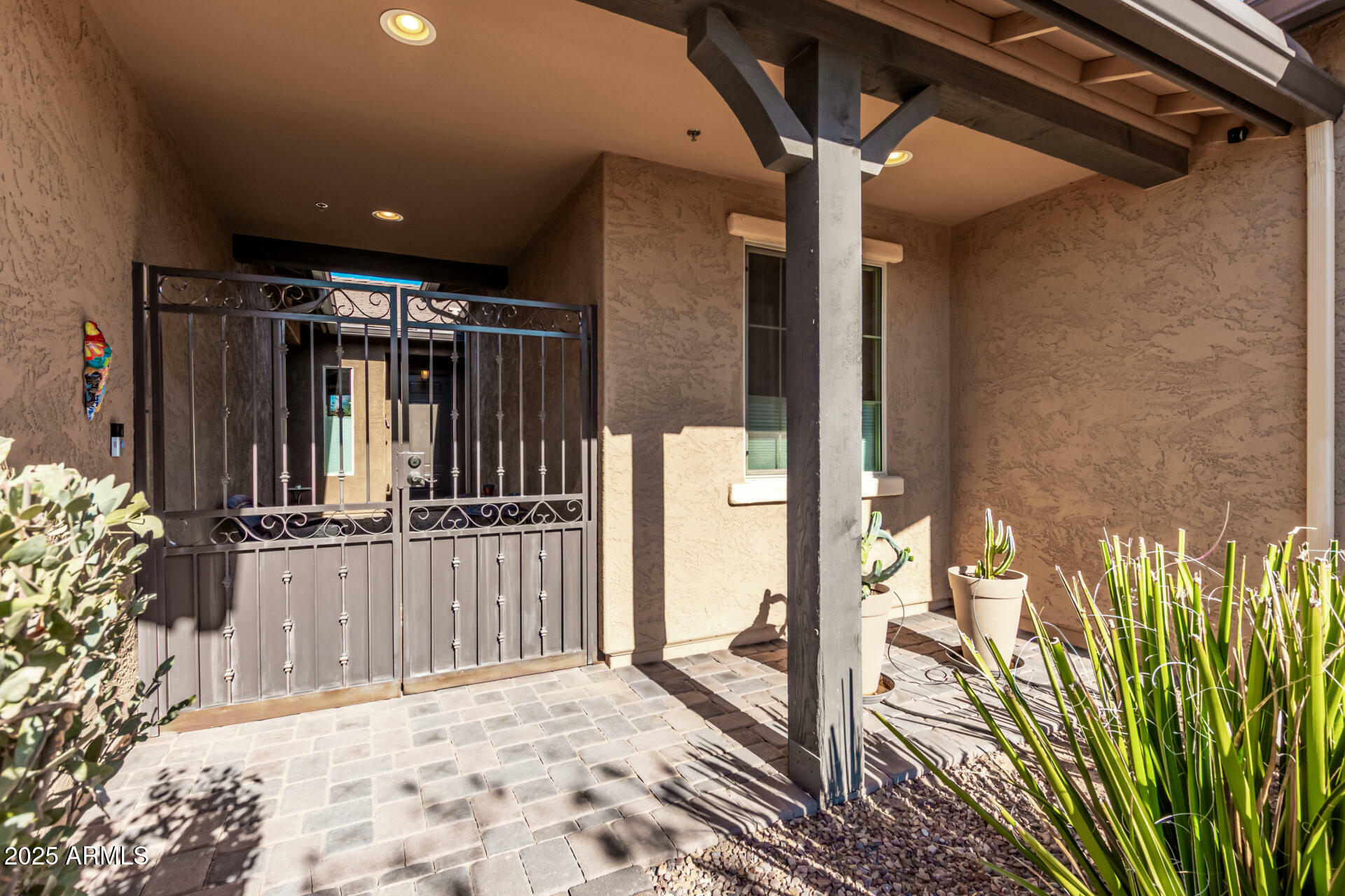 Property Photo: 9814 W Rowel Road AZ 85383