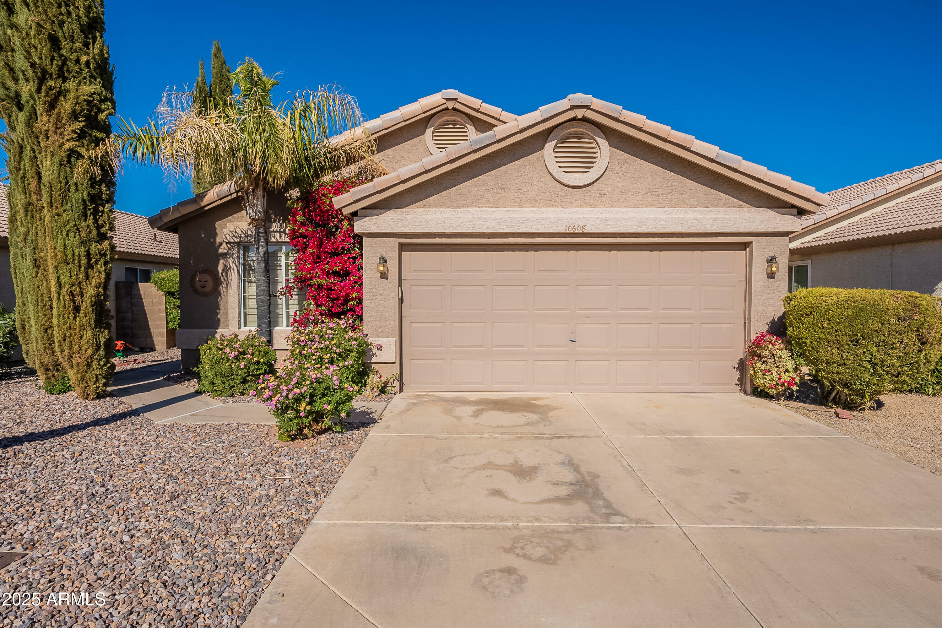 Property Photo:  10608 W Runion Drive  AZ 85382 