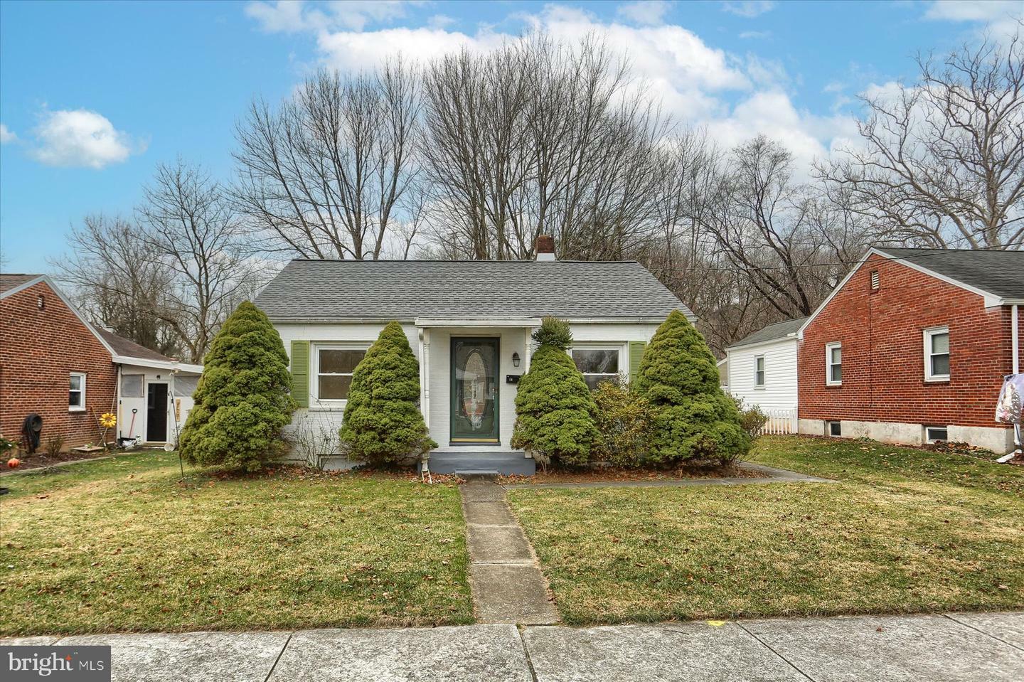 Property Photo:  16 Wayne Avenue  PA 17070 