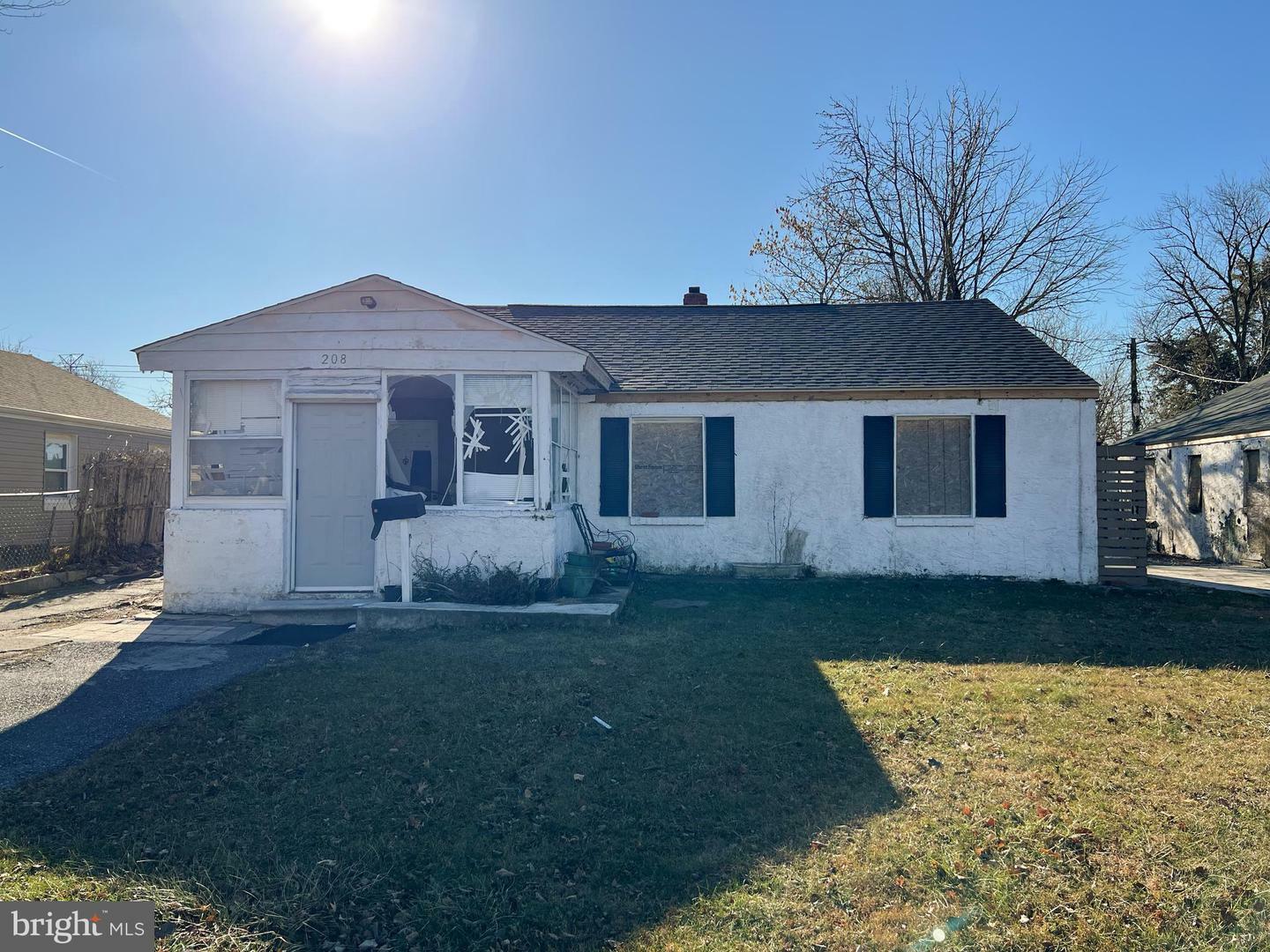 Property Photo: 208 Keiser Place DE 19720