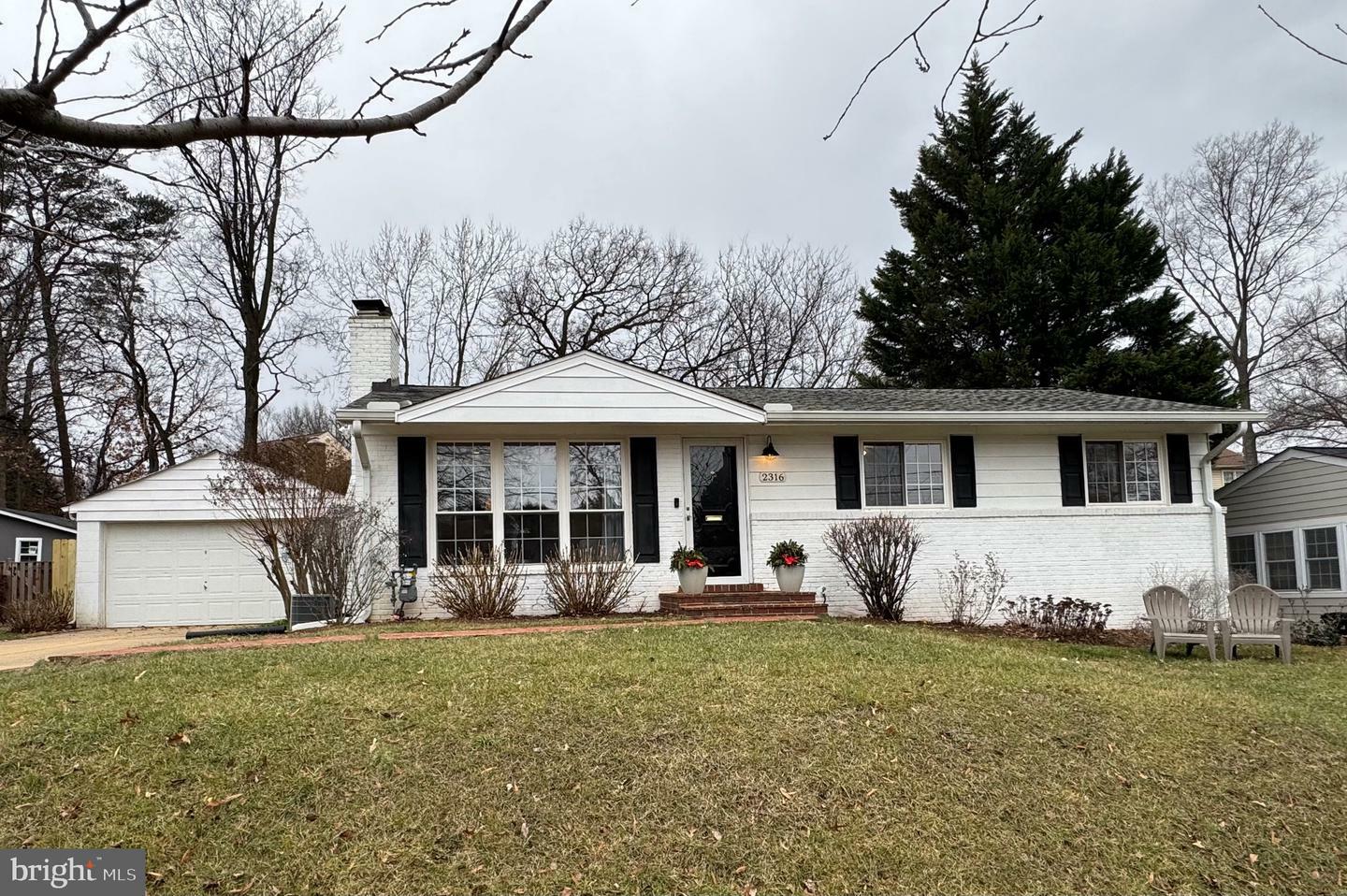 Property Photo:  2316 N Earley Street  VA 22302 