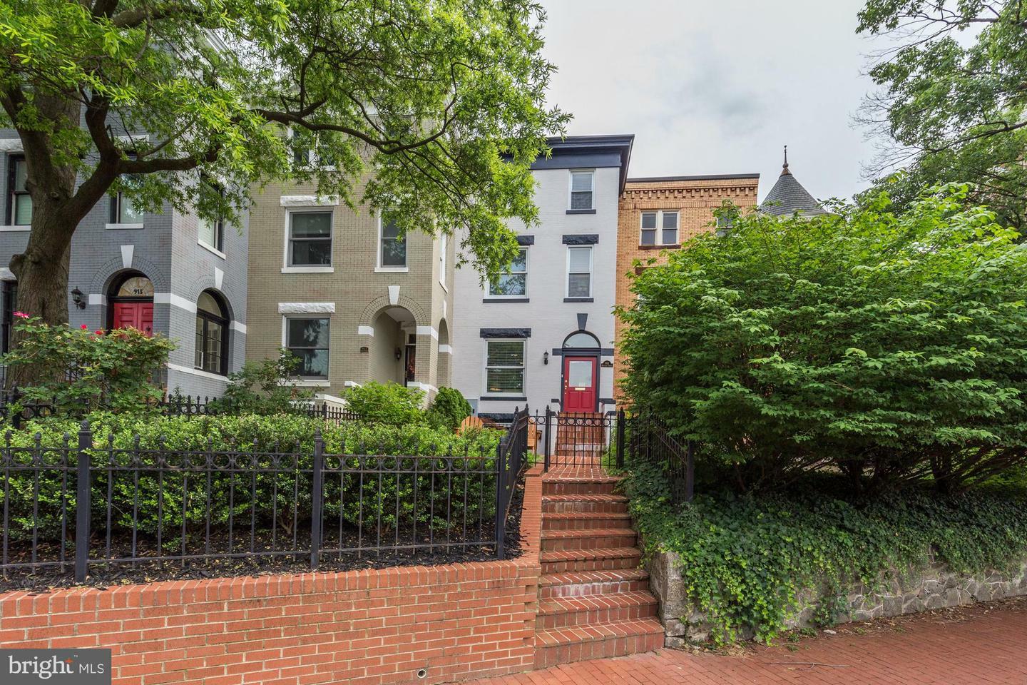 Property Photo:  911 Maryland Avenue NE  DC 20002 