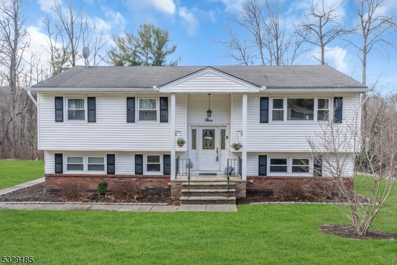 Property Photo:  3 Lovell Dr  NJ 07465 