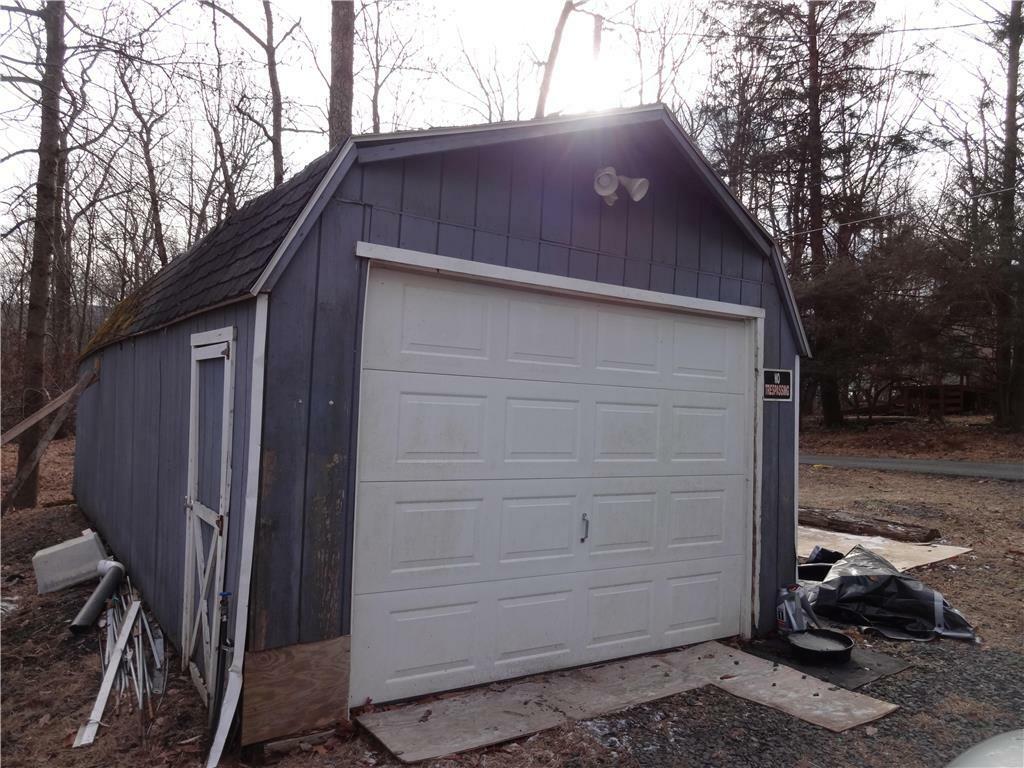 Property Photo:  114 Dogwood Trail  PA 18355 