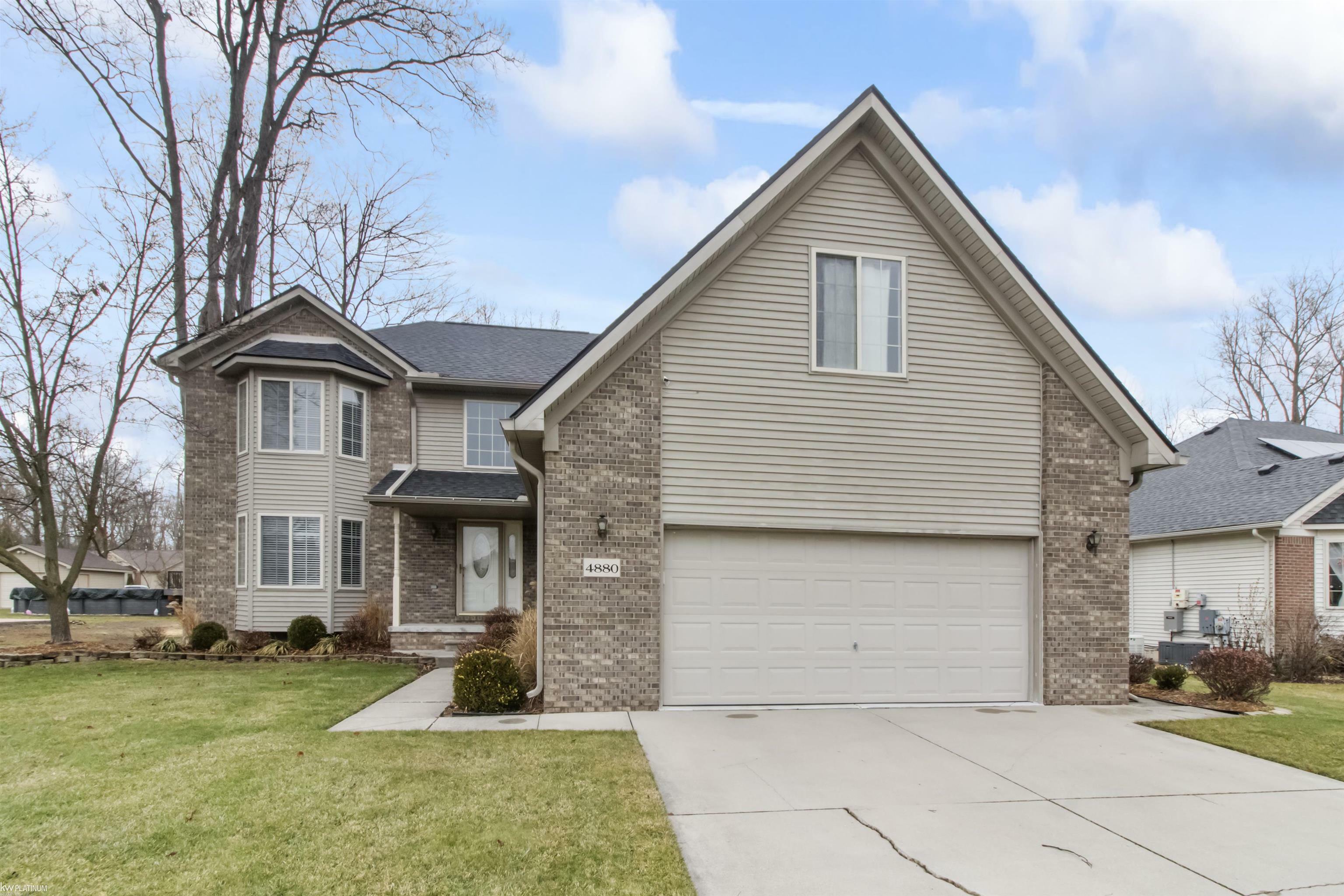 Property Photo:  4880 Lorwood Drive  MI 48074 