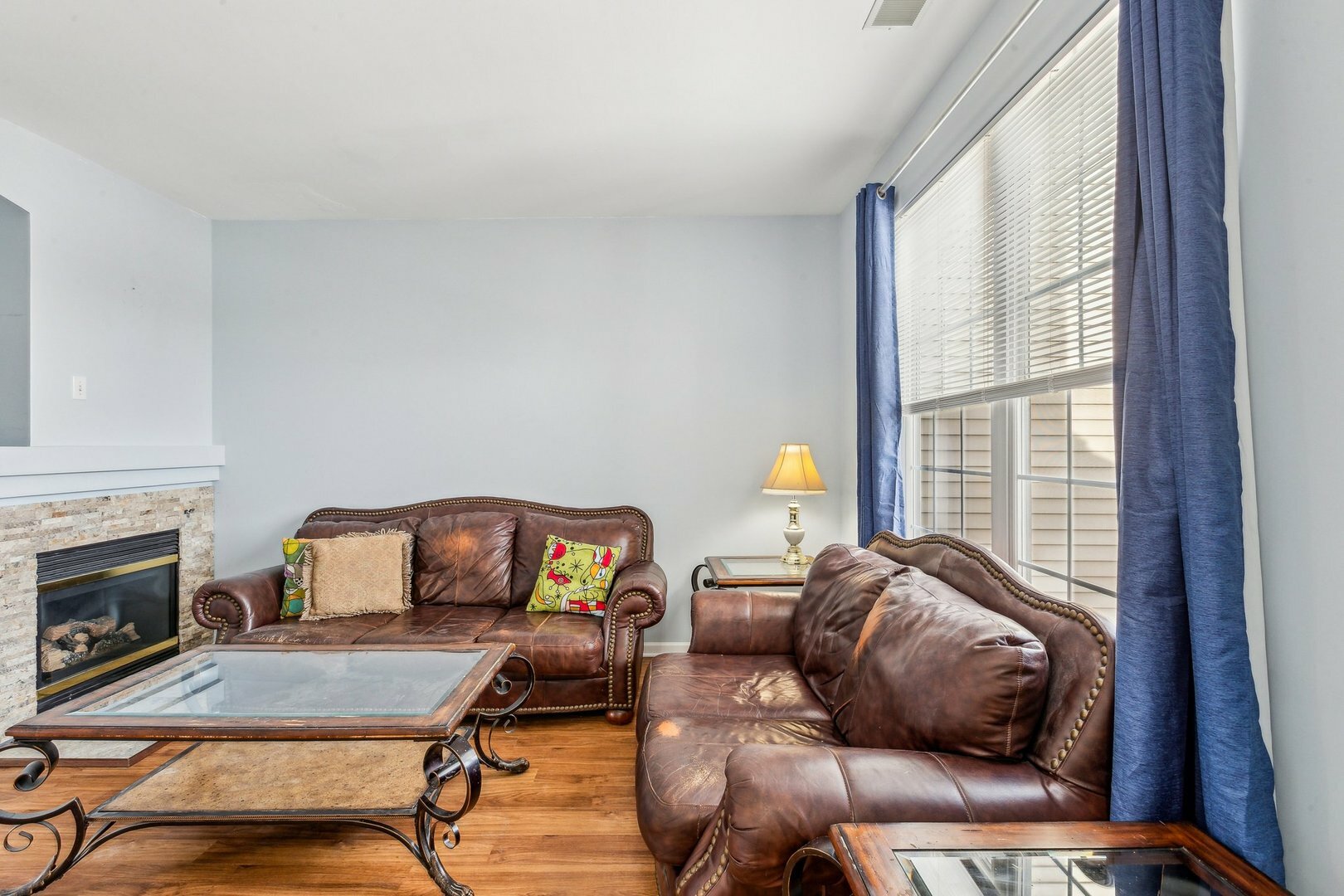 Property Photo:  1084 Ellsworth Drive 1084  IL 60030 