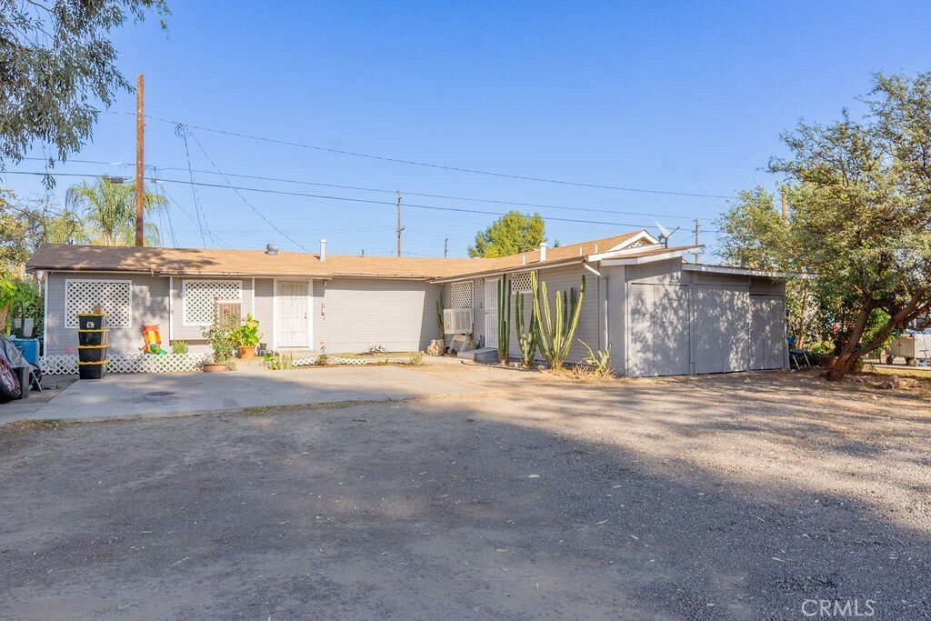 Property Photo:  454 S 11th Street  CA 92324 