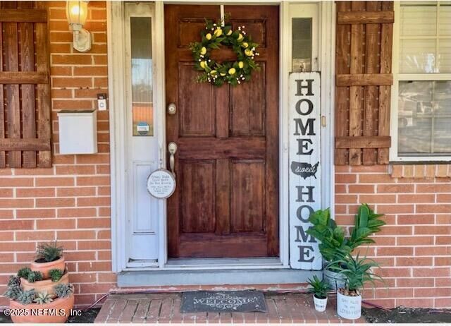 Property Photo:  424 Baisden Road  FL 32218 