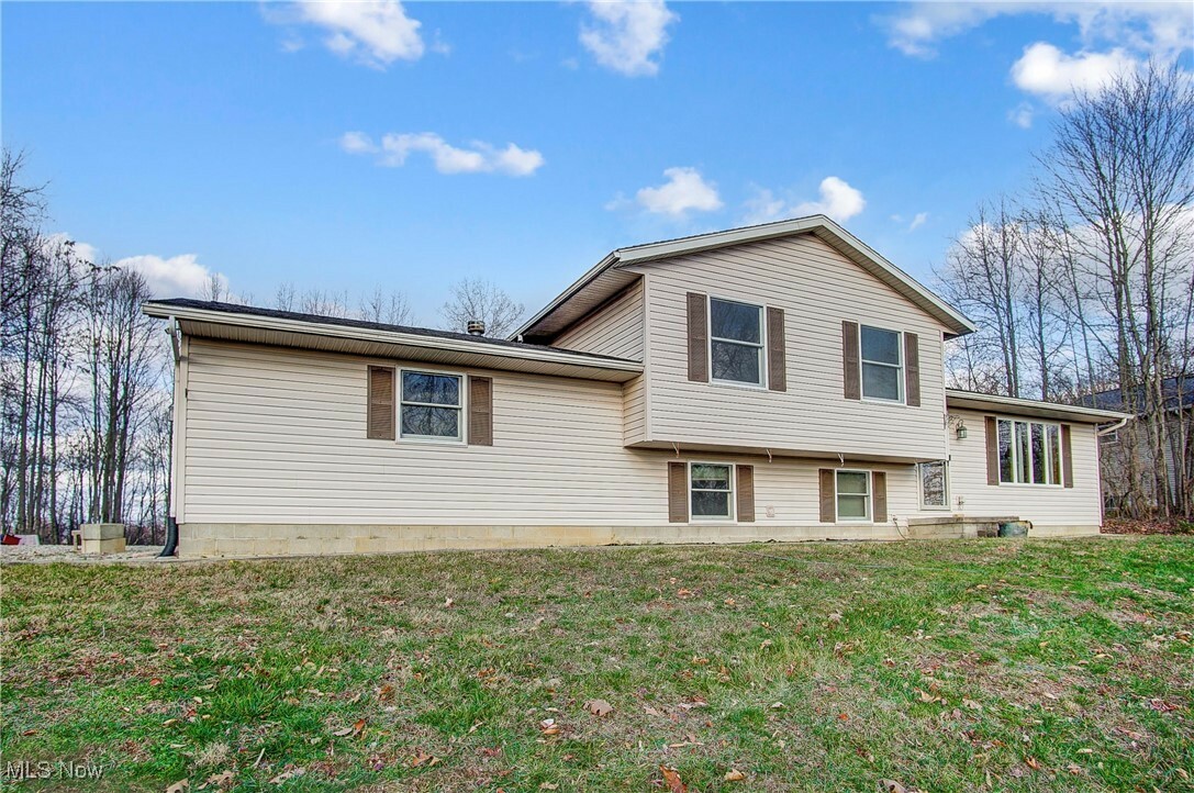 Property Photo:  2235 Dietz Lane  OH 43701 