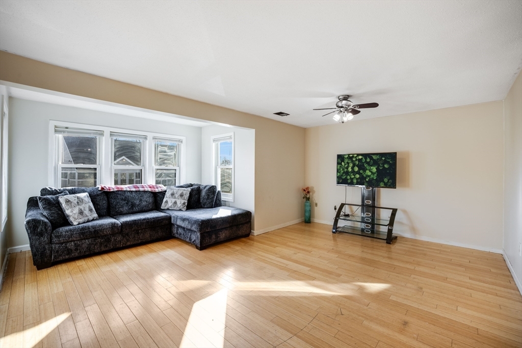 Property Photo:  260 N Warren Ave A8  MA 02303 