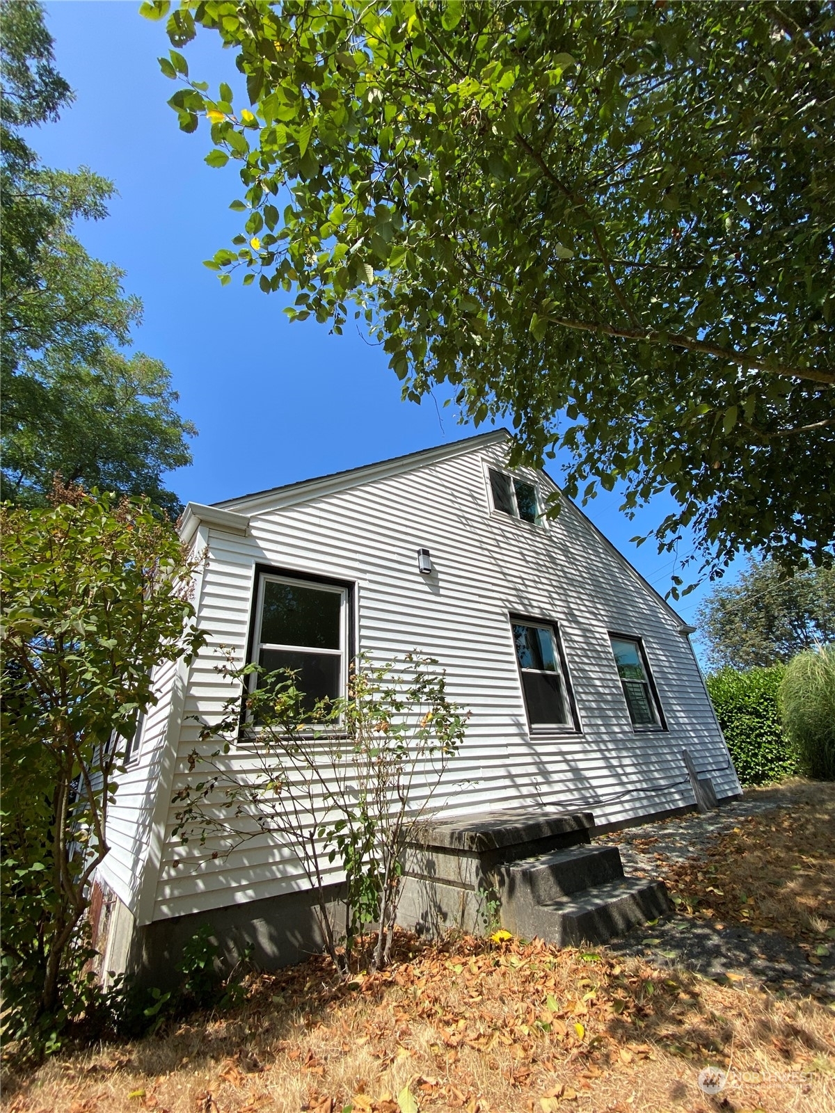 Property Photo:  2303  13th Avenue S  WA 98144 